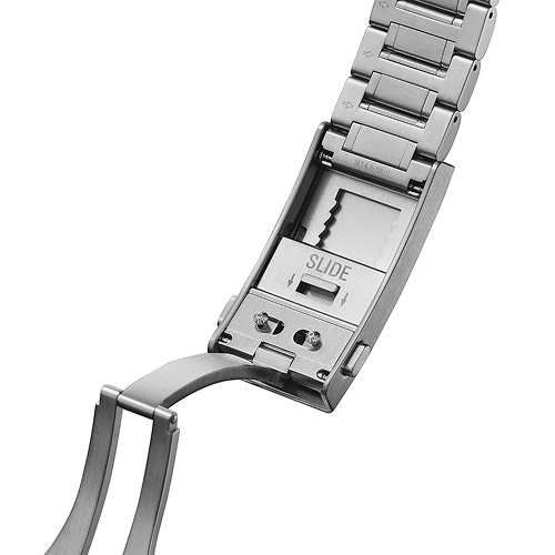 Open Seiko clasp showing its sliding adjustment system